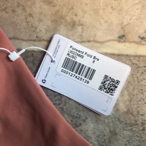 Lululemon Fold Forward Bra C/D Cup NWT - Picture 13 of 14